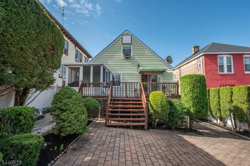 1456 76Th St North Bergen, NJ 07047