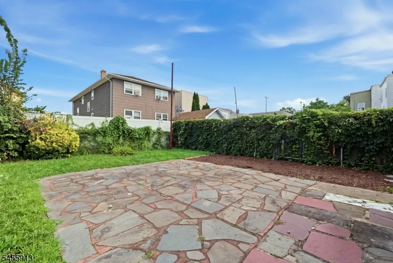 2 Lake St Belleville, NJ 07109