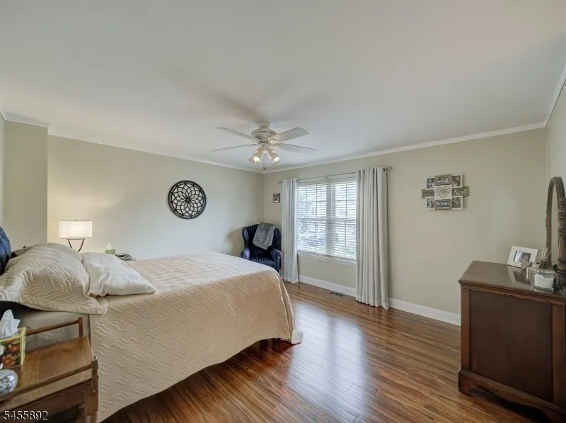 1102 Fox Hill Pl Holland, NJ 08848