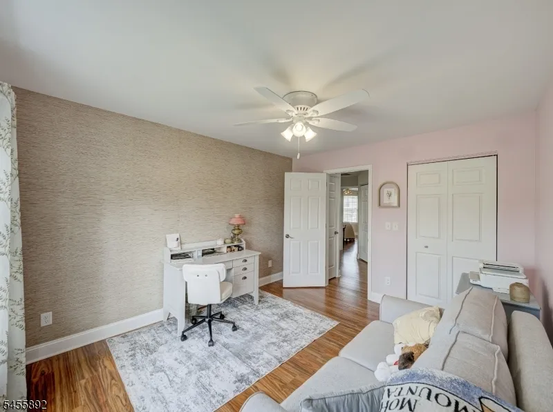1102 Fox Hill Pl Holland, NJ 08848