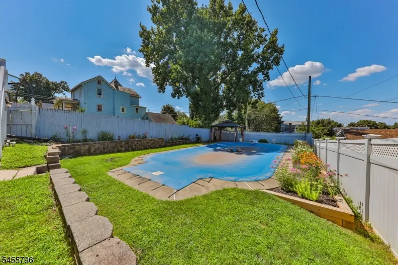 40 Chambers St Phillipsburg Town, NJ 08865