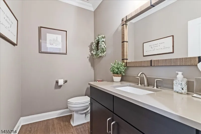 103 Mariners Pointe Hopatcong, NJ 07843