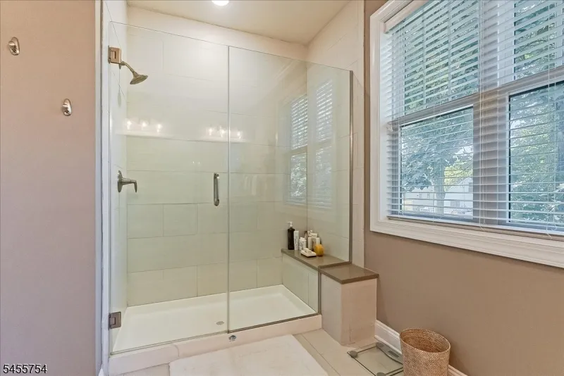 103 Mariners Pointe Hopatcong, NJ 07843