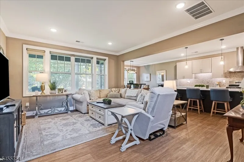 103 Mariners Pointe Hopatcong, NJ 07843