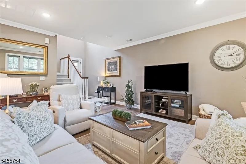 103 Mariners Pointe Hopatcong, NJ 07843