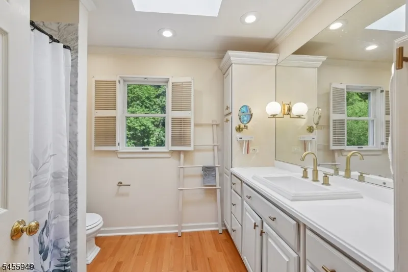 89 Minnehaha Blvd Oakland, NJ 07436