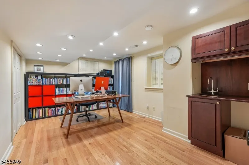 89 Minnehaha Blvd Oakland, NJ 07436