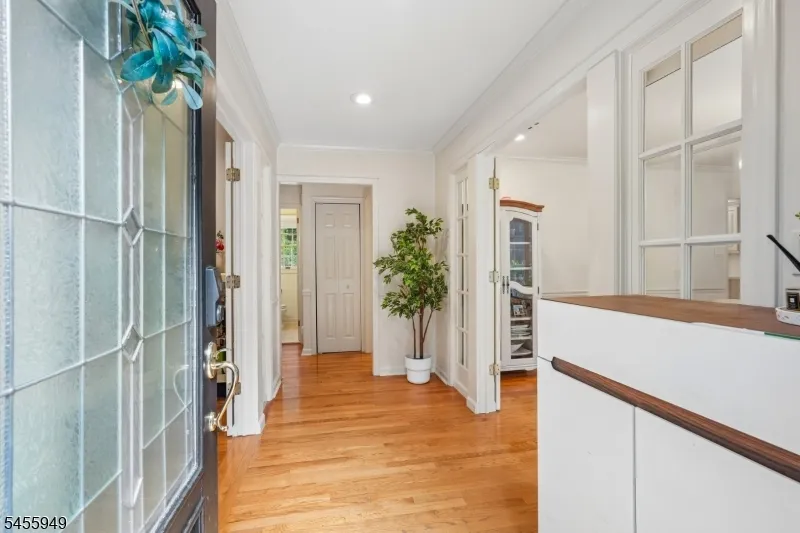 89 Minnehaha Blvd Oakland, NJ 07436