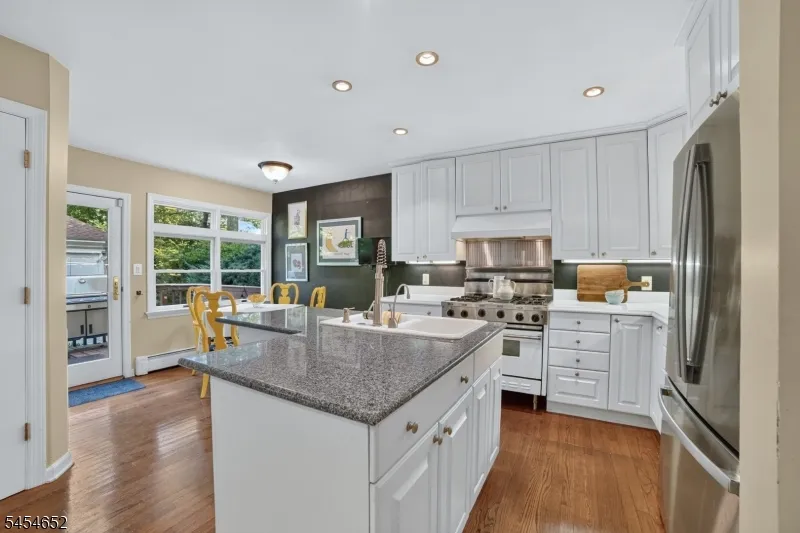 115 Maplewood Ave Maplewood, NJ 07040