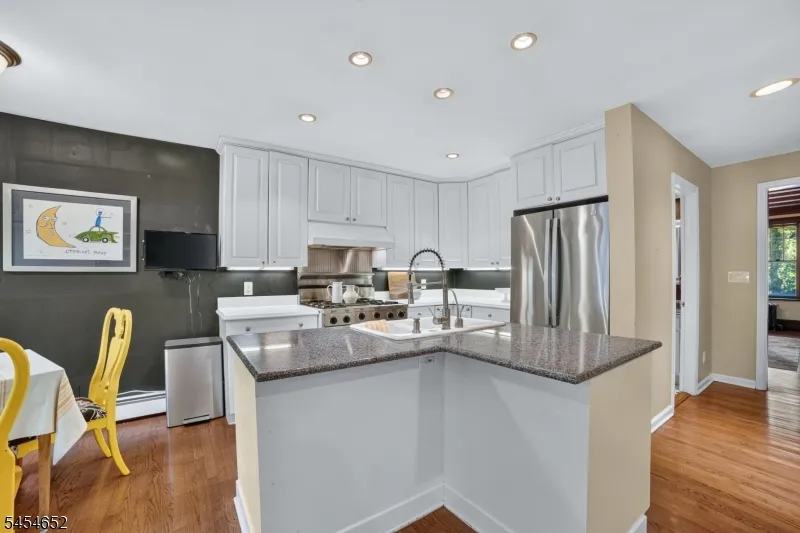 115 Maplewood Ave Maplewood, NJ 07040