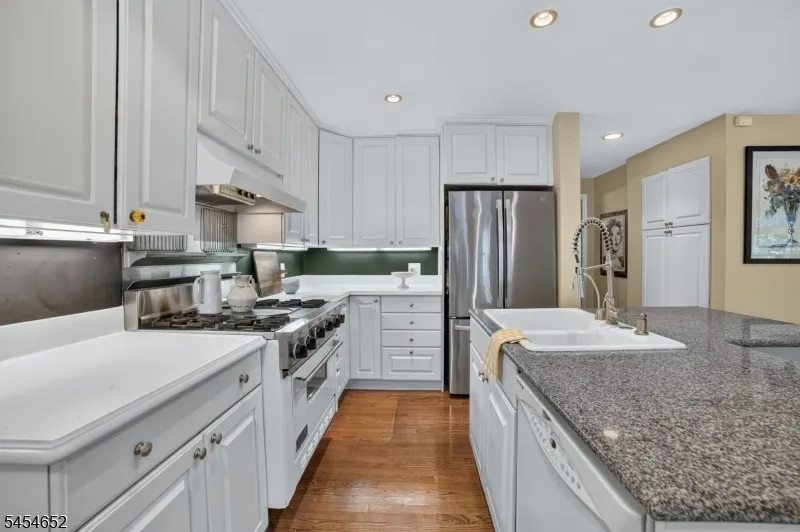115 Maplewood Ave Maplewood, NJ 07040