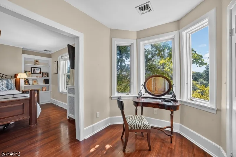 115 Maplewood Ave Maplewood, NJ 07040