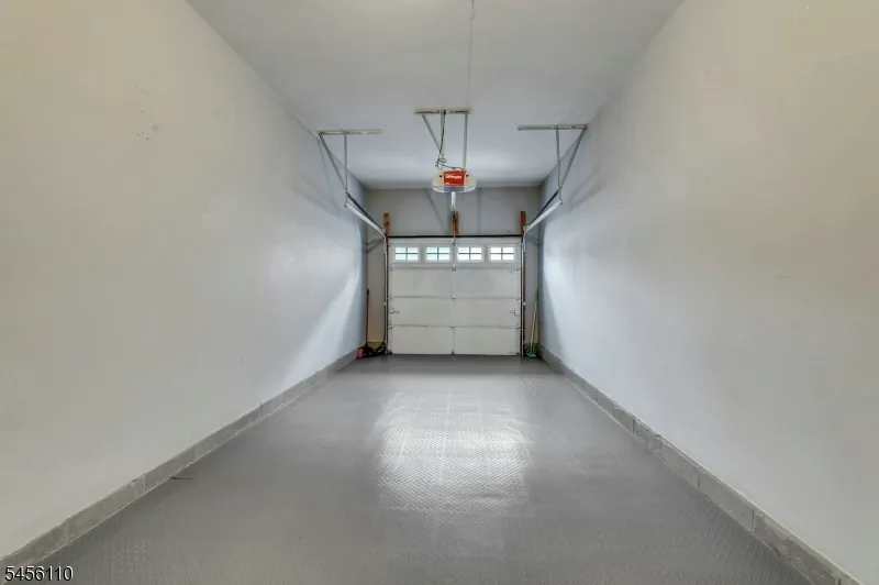 906 River Pl Butler, NJ 07405