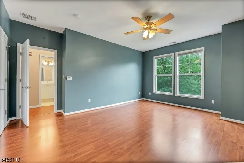 906 River Pl Butler, NJ 07405