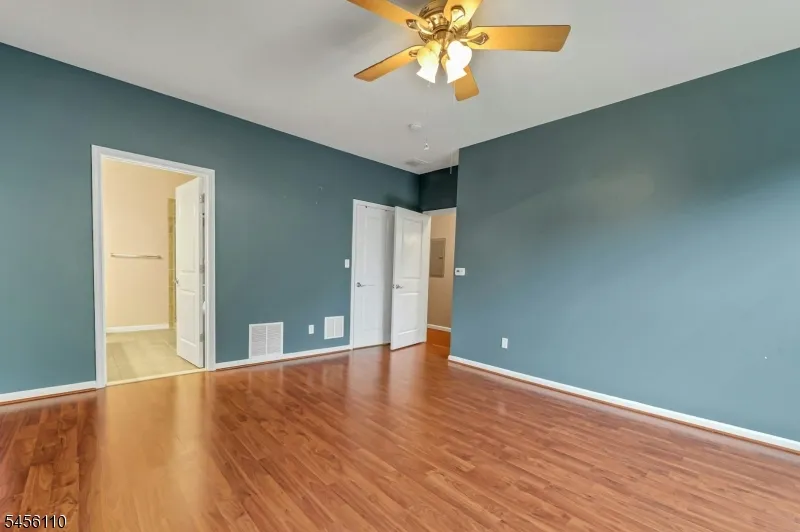 906 River Pl Butler, NJ 07405