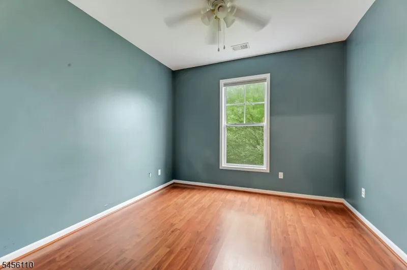 906 River Pl Butler, NJ 07405