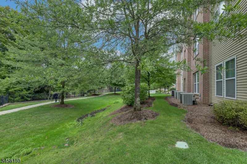 906 River Pl Butler, NJ 07405