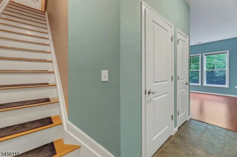 906 River Pl Butler, NJ 07405