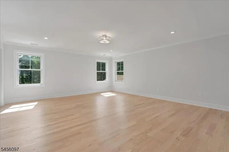 517 Lexington Ave Cranford, NJ 07016