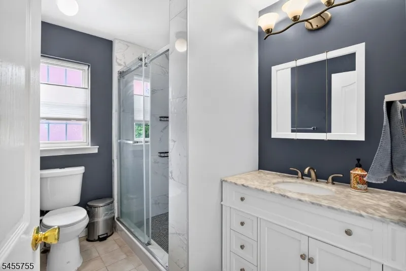 296 Remsen Ave Woodbridge, NJ 07001