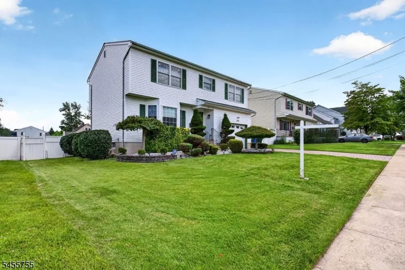 296 Remsen Ave Woodbridge, NJ 07001