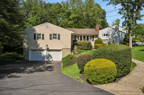 14 Burlington Rd
