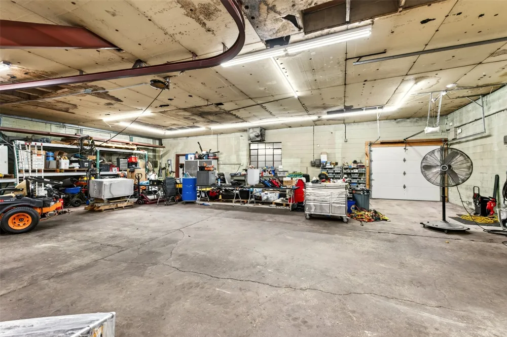 8902 E 11th Street Tulsa, OK 74112