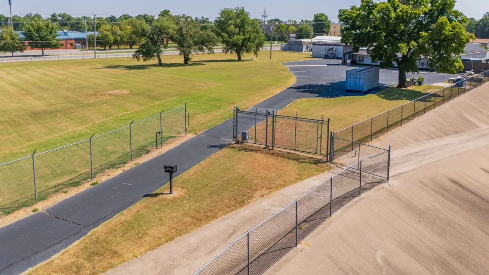 8902 E 11th Street Tulsa, OK 74112