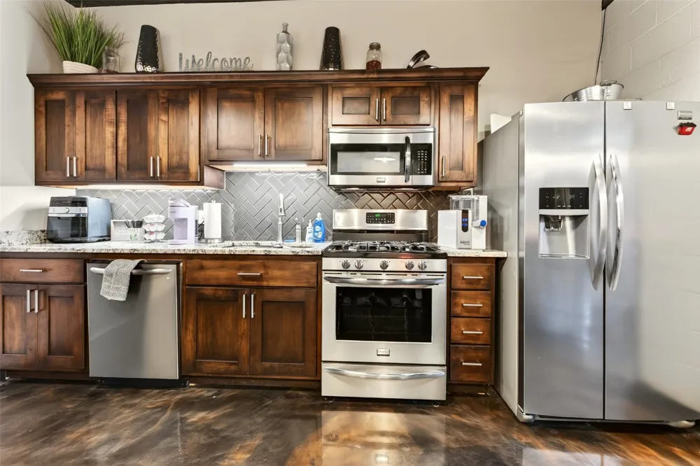 8902 E 11th Street Tulsa, OK 74112