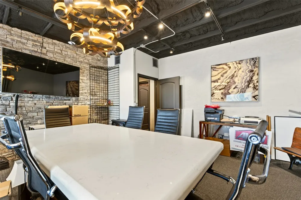 8902 E 11th Street Tulsa, OK 74112