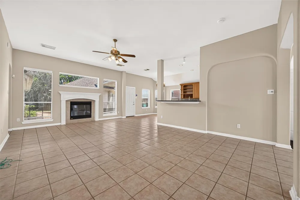 2726 Martinec Drive Pearland, TX 77584