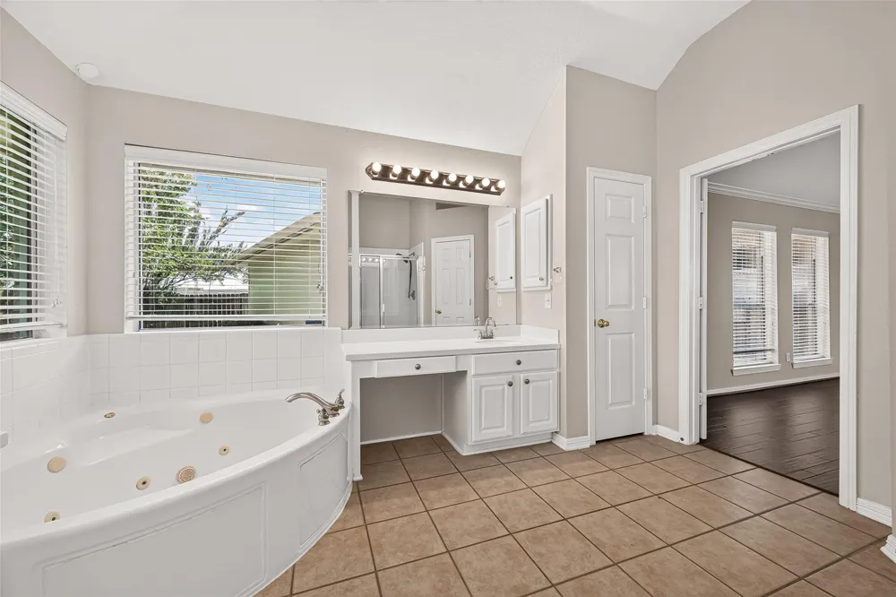 2726 Martinec Drive Pearland, TX 77584