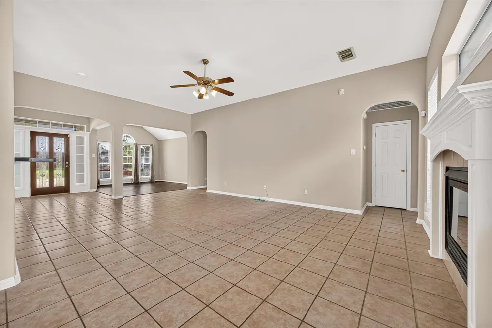 2726 Martinec Drive Pearland, TX 77584