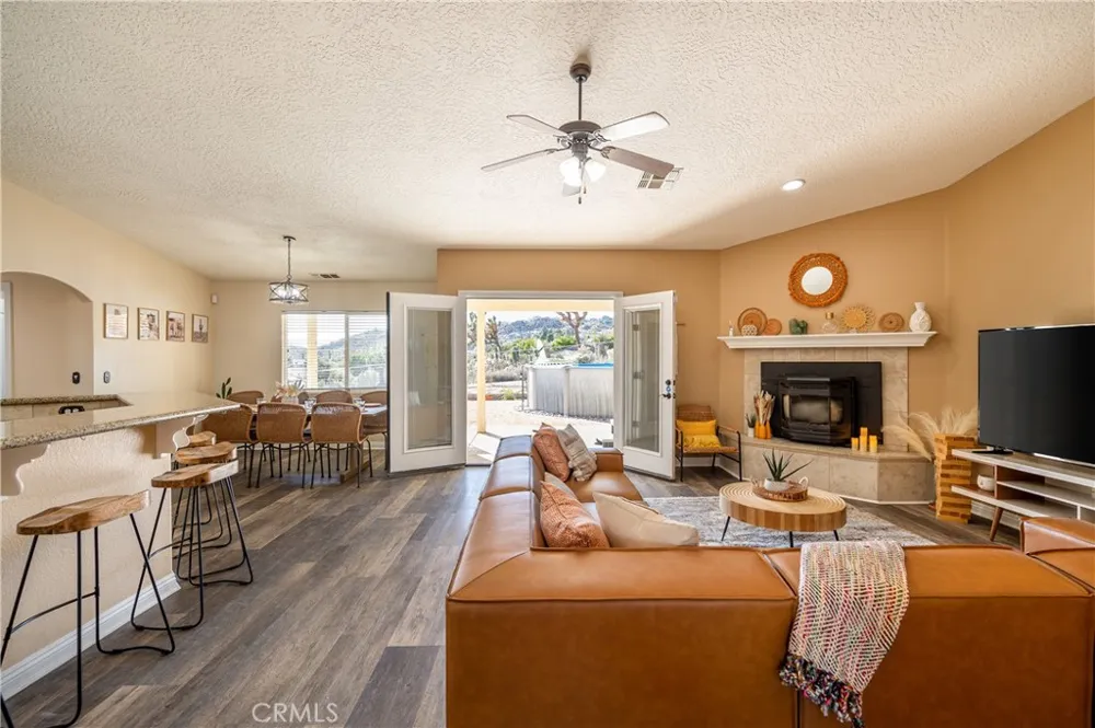 6366 Murrieta Yucca Valley, CA 92284