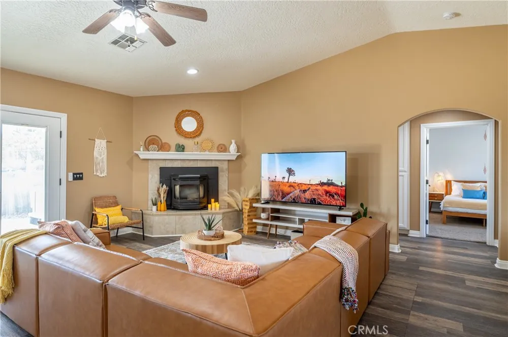 6366 Murrieta Yucca Valley, CA 92284