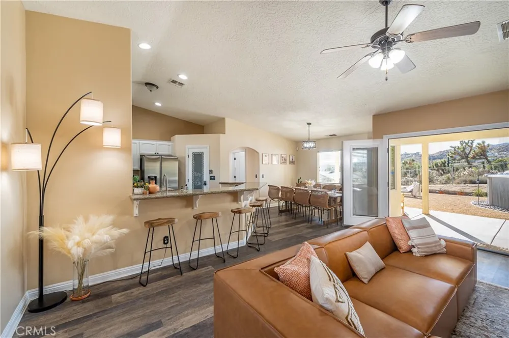 6366 Murrieta Yucca Valley, CA 92284