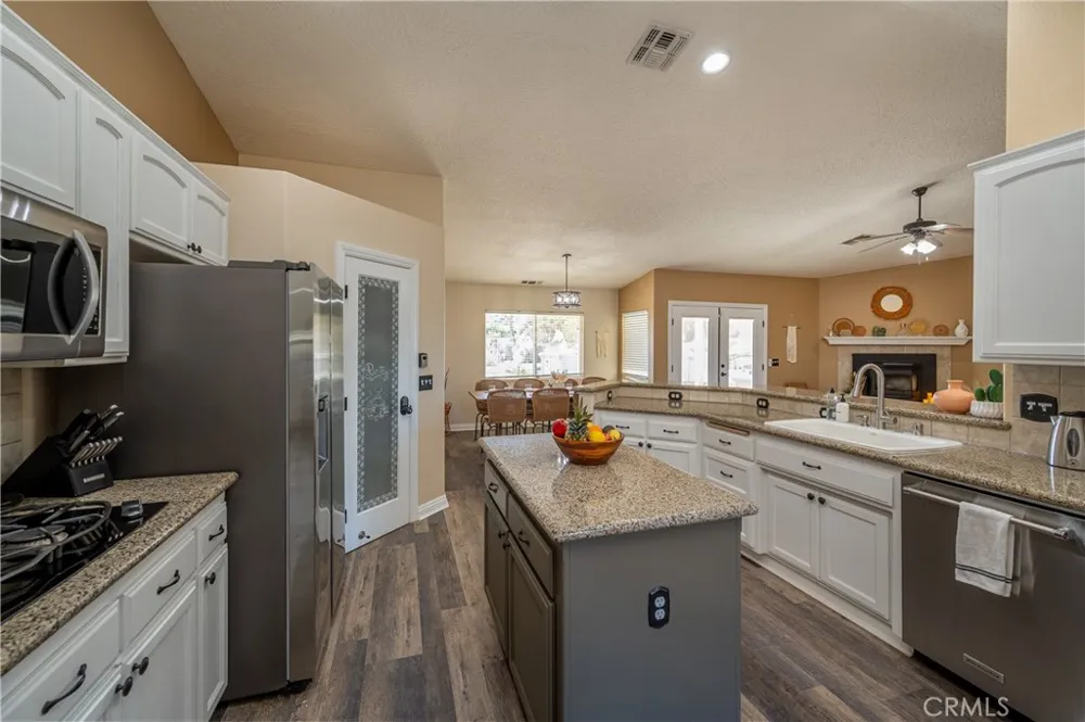 6366 Murrieta Yucca Valley, CA 92284