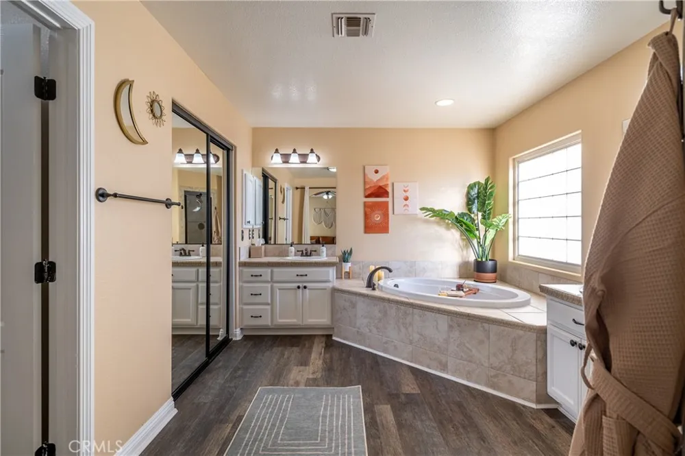 6366 Murrieta Yucca Valley, CA 92284