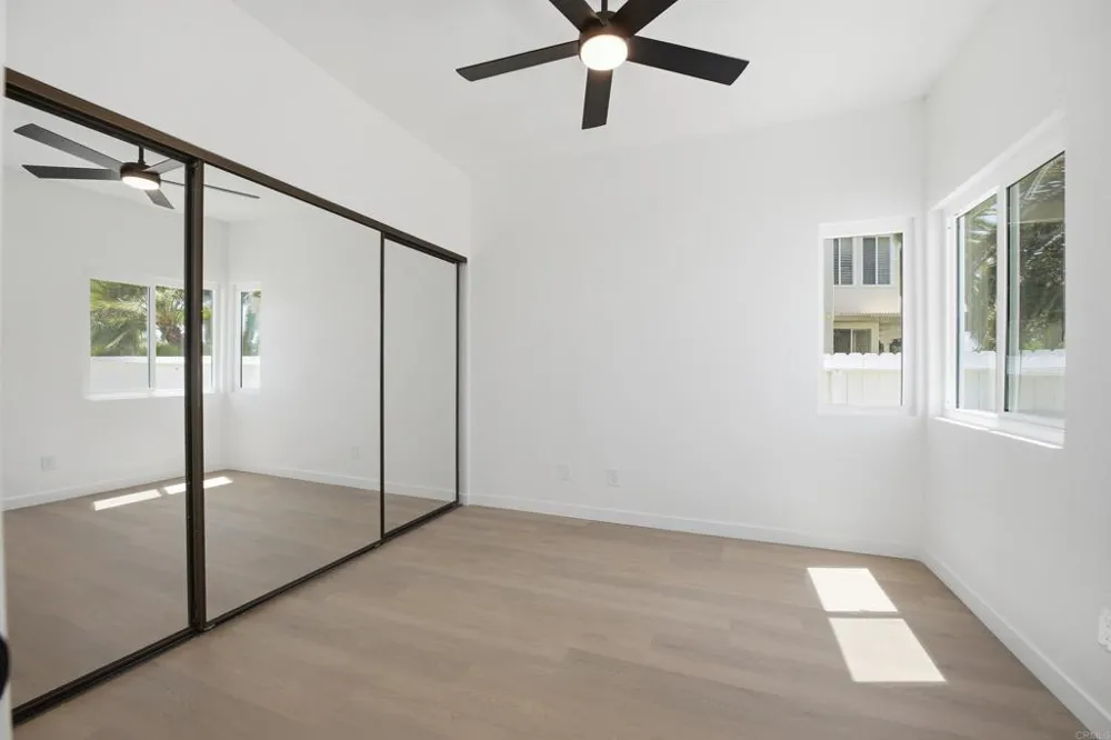 615 Naples Court Oceanside, CA 92057