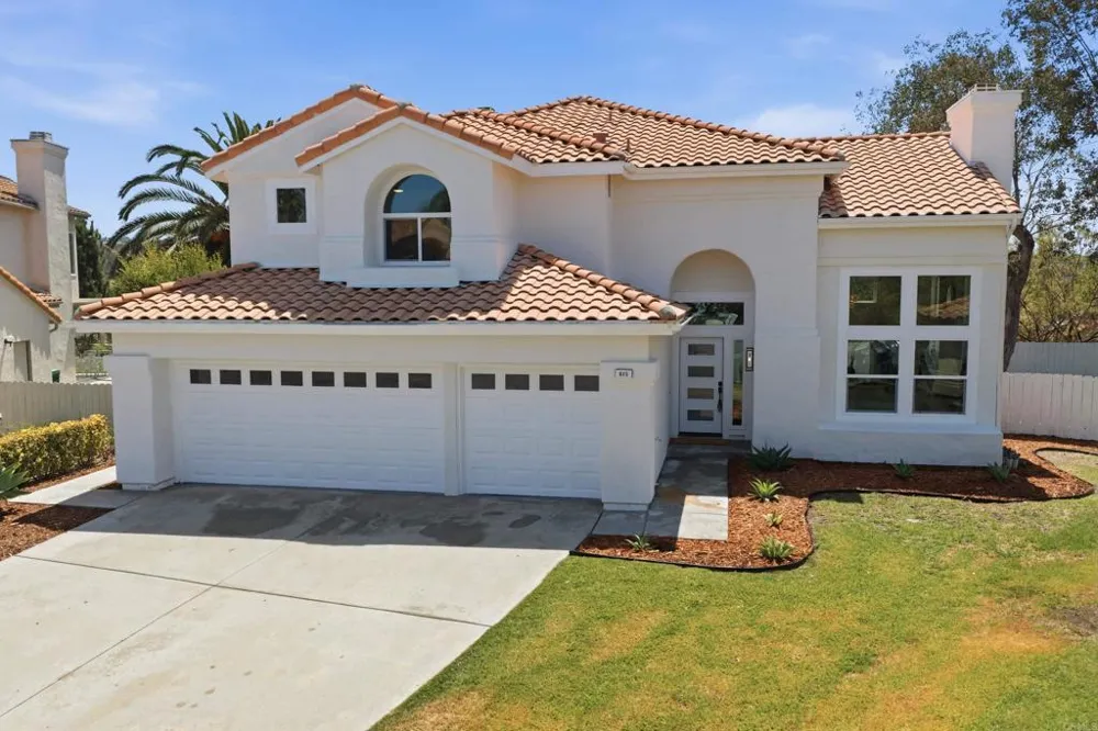 615 Naples Court Oceanside, CA 92057