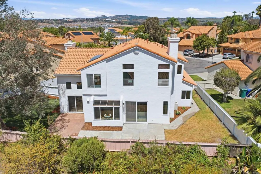 615 Naples Court Oceanside, CA 92057