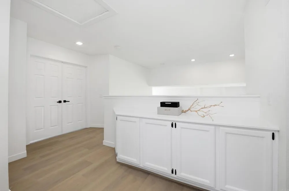 615 Naples Court Oceanside, CA 92057