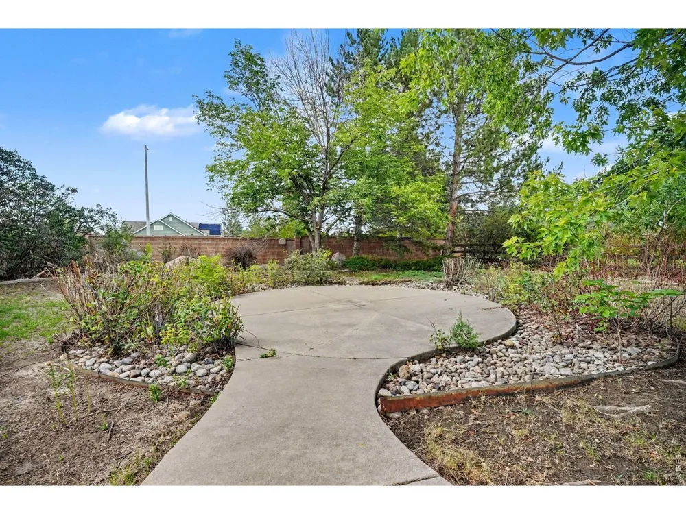 1690 Brown Court Longmont, CO 80503