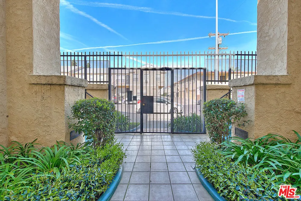 3008 Stocker Street Los Angeles, CA 90008