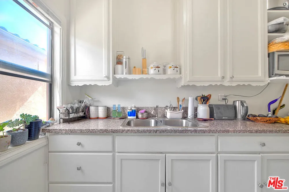 3008 Stocker Street Los Angeles, CA 90008