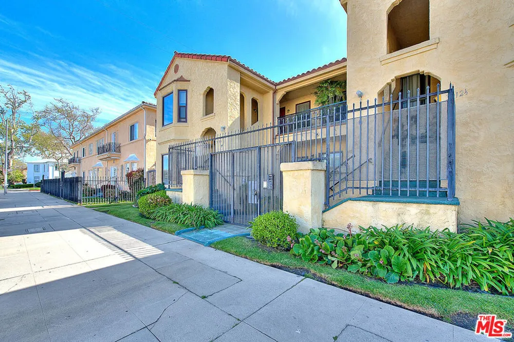 3008 Stocker Street Los Angeles, CA 90008