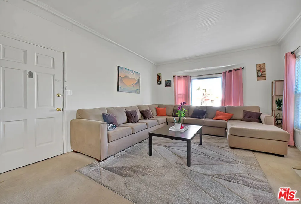 3008 Stocker Street Los Angeles, CA 90008