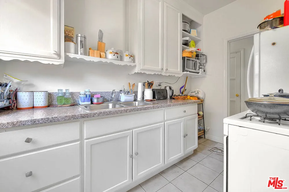 3008 Stocker Street Los Angeles, CA 90008
