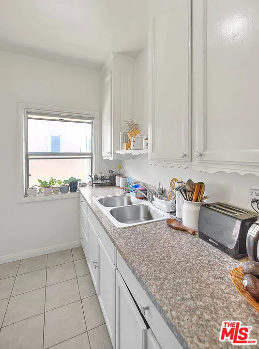 3008 Stocker Street Los Angeles, CA 90008