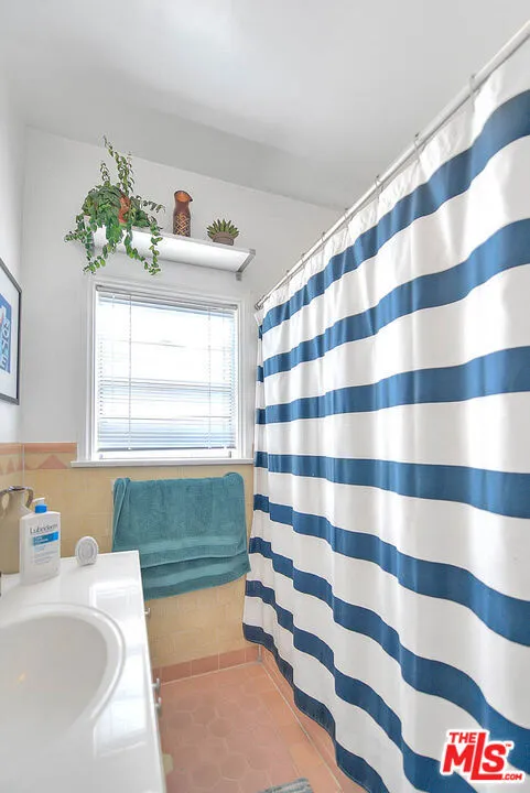 3008 Stocker Street Los Angeles, CA 90008